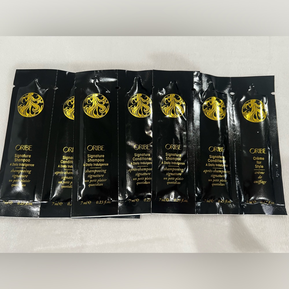 Oribe Signature Shampoo And Conditioner Sample Set